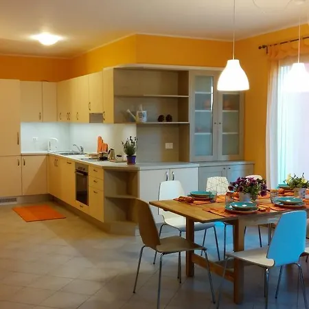 Apartment Laurus Dubino